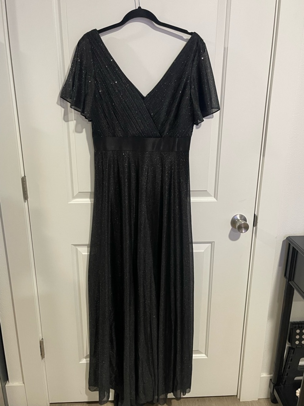 Ever Pretty Sparkling Short Sleeve V-Neck Ribbon Waist Dress  M pre owned